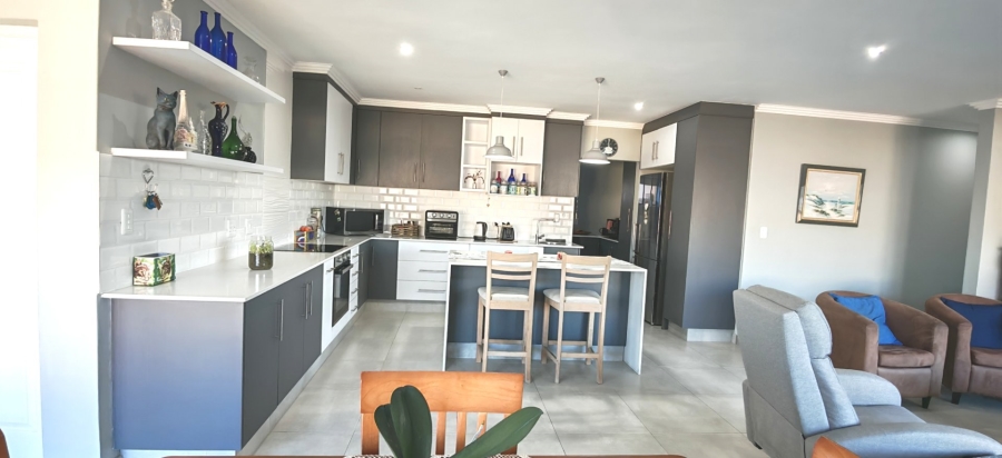 3 Bedroom Property for Sale in Dana Bay Western Cape